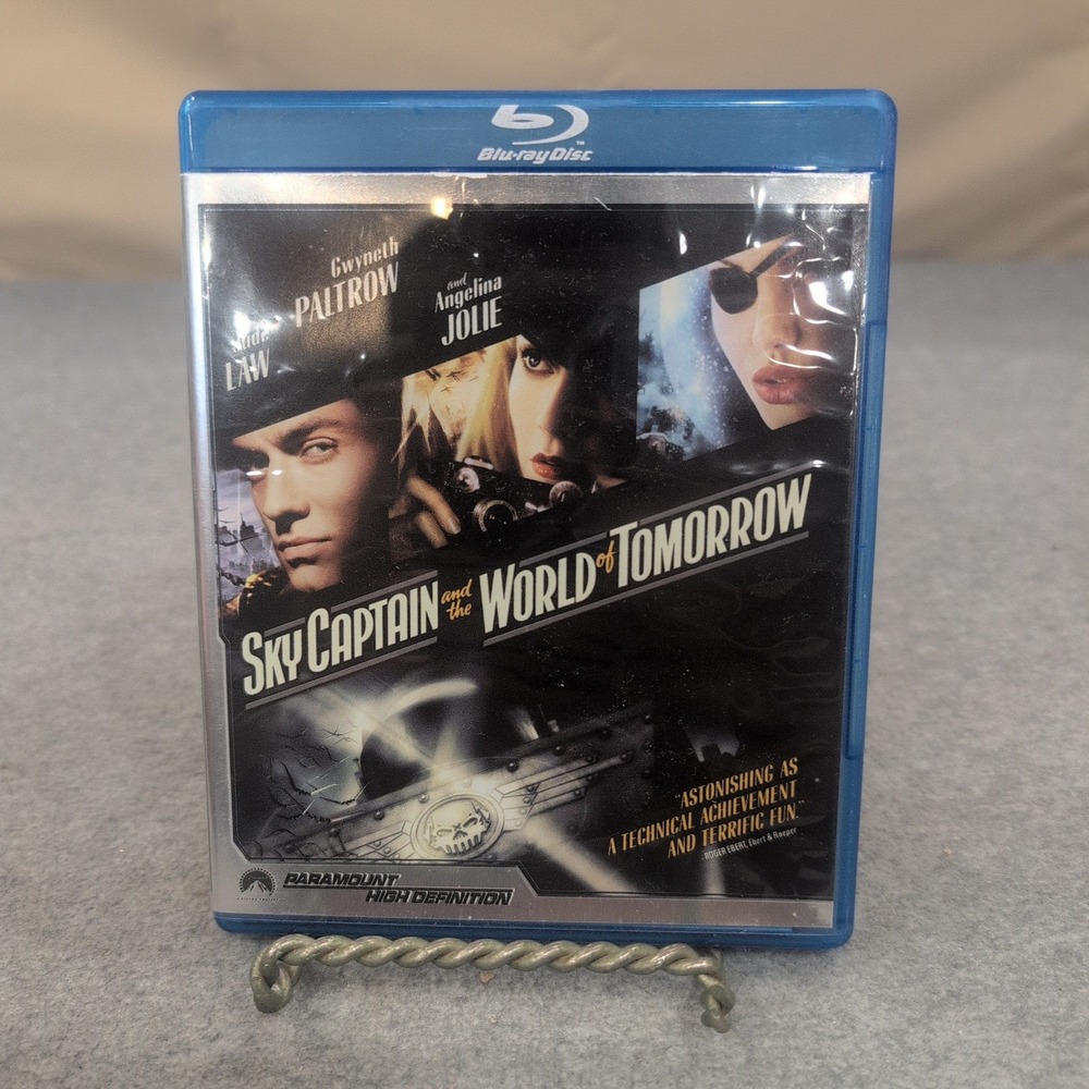 Sky Captain and the World of Tomorrow Blu-ray Jude Law Angelina Jolie Sci-Fi 200 - Picture 1 of 2